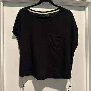 Athleta Adjustable T-shirt Womens S Black Short Sleeve Boxy Activewear Athletic